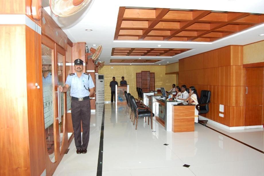 Kpm Regency Hotel Palakkad Ngoại thất bức ảnh